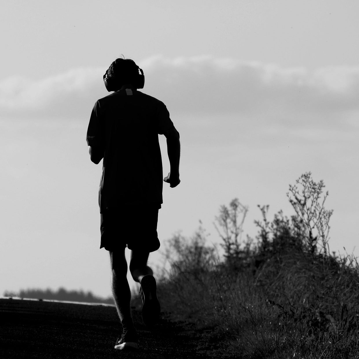 Sie wollen nach Herzfrequenz trainieren? Dann vertrauen Sie auf keinen Fall auf weit verbreitete Faustformeln. In diesem Artikel erfahren Sie warum.