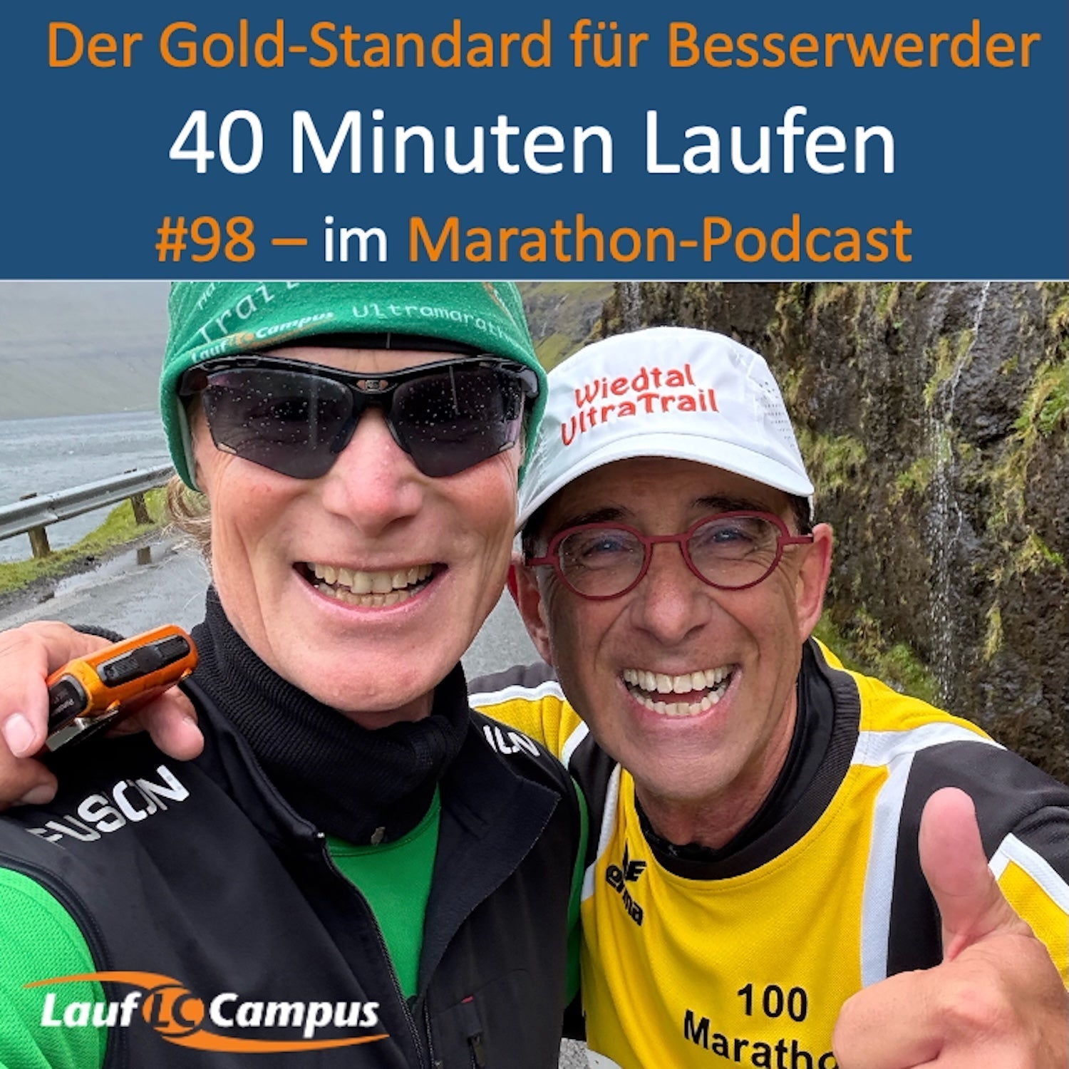 Zwei Läufer freuen sich über ihr aktuelles Lauftraining über mehr als 40 Minuten