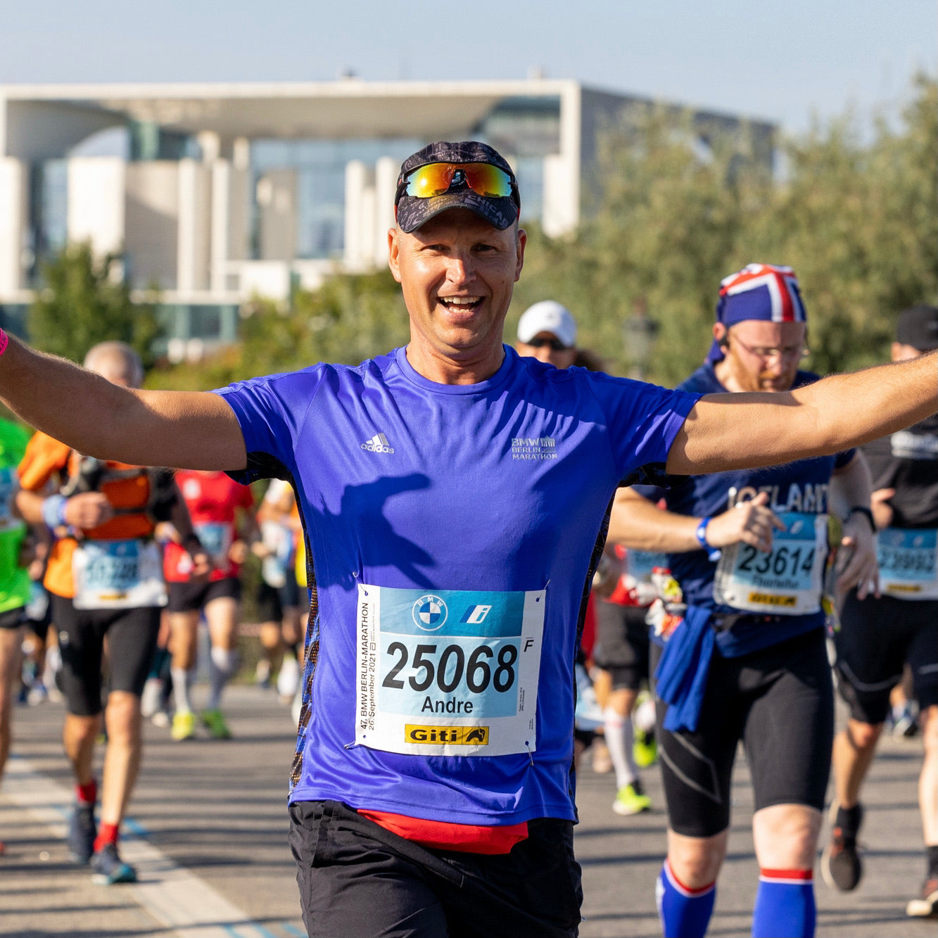 Genieße so wie dieser Läufer jeden einzelnen Kilometer deines Laufes.
