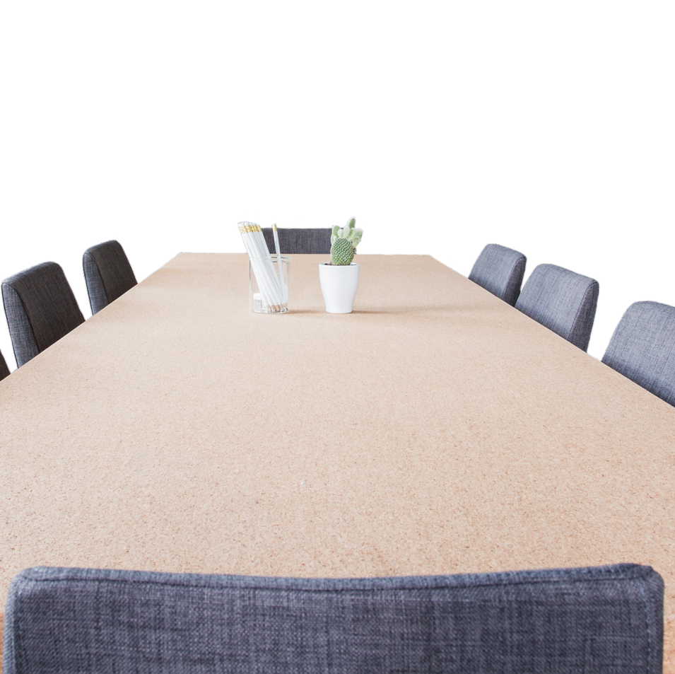 Hier ist ein Leerer Meeting-Tisch zusehen. Versuche Sie es auch mal ein Laufmeeting durchzuführen.