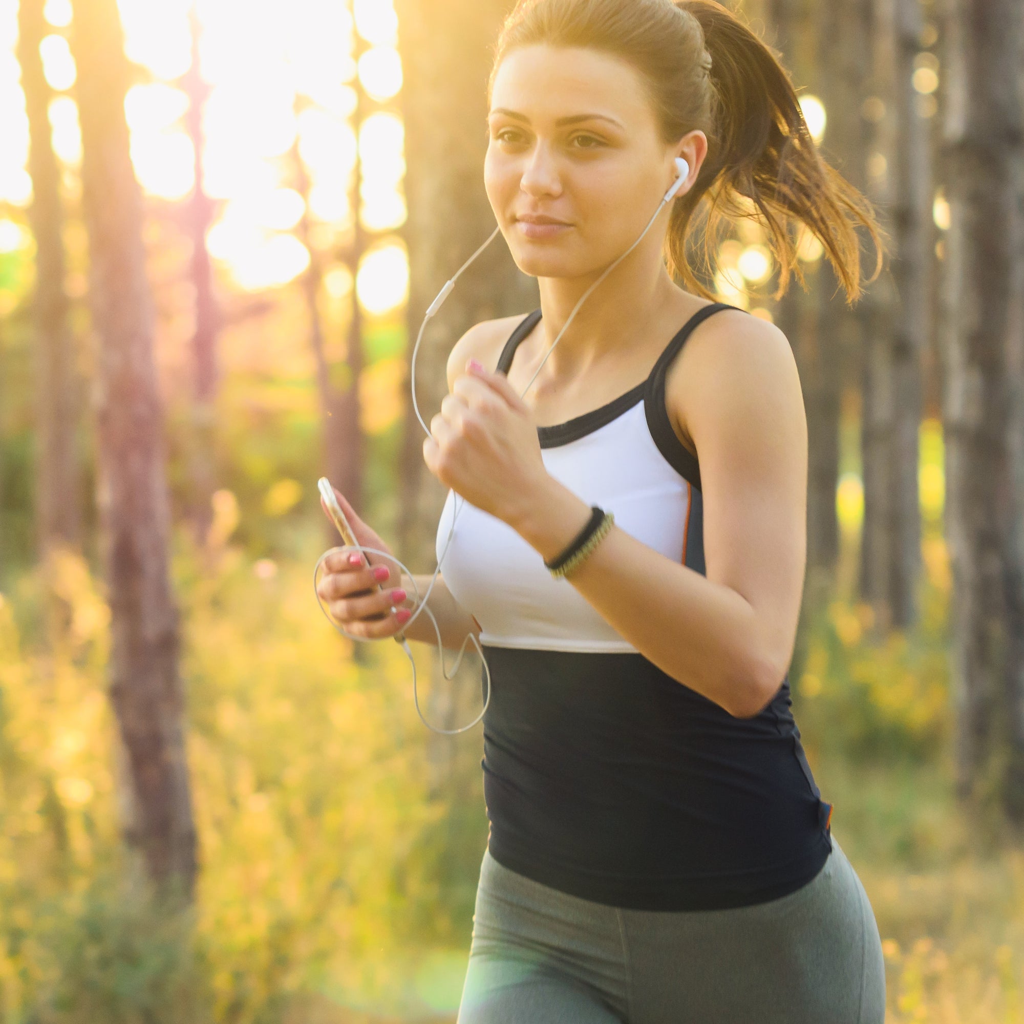 Mit Joggen und moderatem Laufen kann man den Bluthochdruck senken
