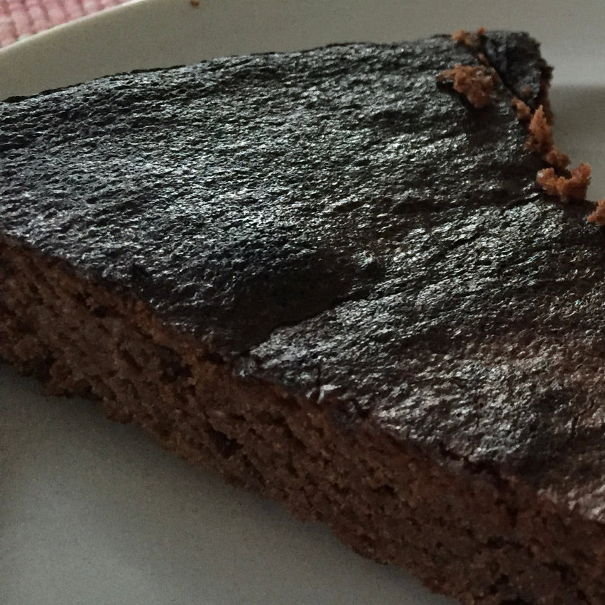 Schokolade ist des Läufers liebste Sünde. Deshalb dieses Rezept eines wahrhaft leckern und saftigen Schokoladenkuchen.