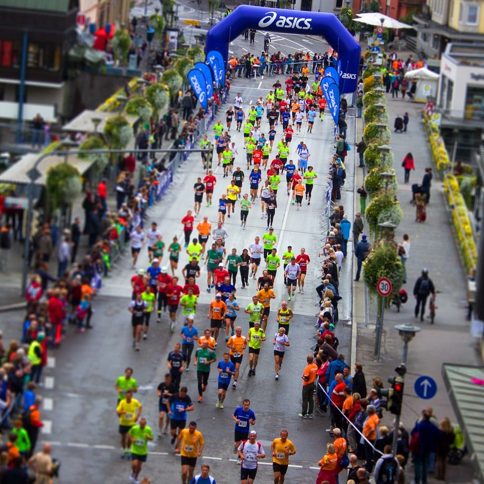 Hier ist ein Wettkampf zu sehen. Wenn du die richtige Trainingsplanung hast, kannst du noch besser durchstarten.